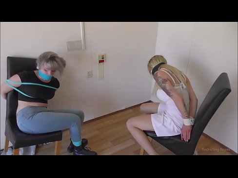 ❤️ Atkarīga / sasietas un ar aizliktām mutēm / damsel in distress ️❌ Porno fb pie porno lv.verhentai.ru ❤